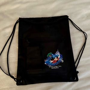 Walt Disney World Vintage Where Magic Lives Drawstring Black Backpack Cinch Bag